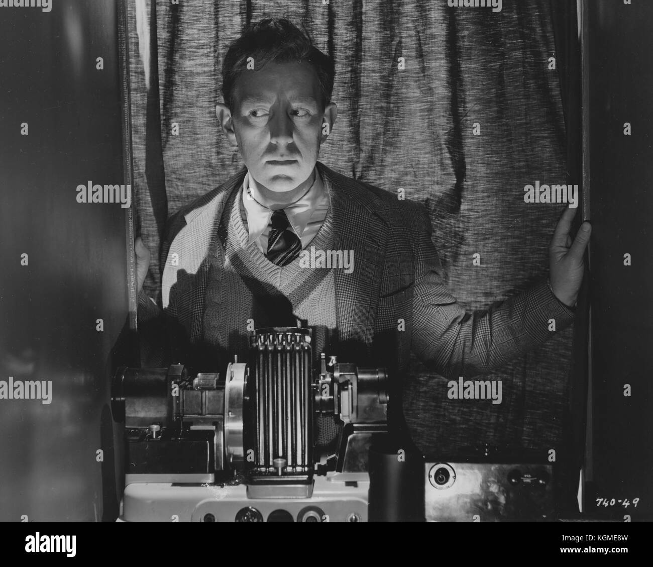 The Man in the White Suit (1951) , Alec Guinness Stock Photo - Alamy