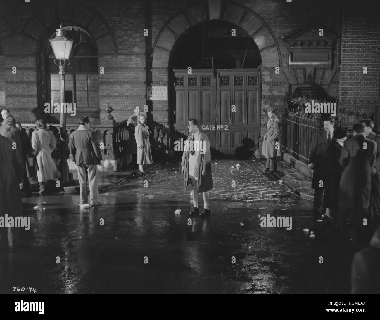The Man in the White Suit (1951 Stock Photo - Alamy