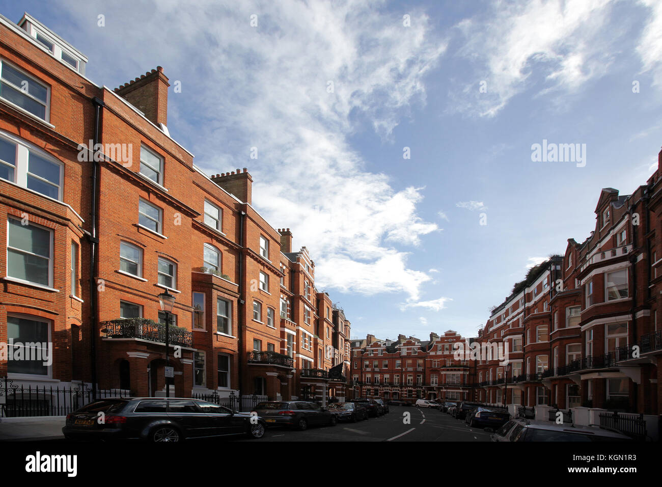 Egerton Gardens, a street in South Kensington, London SW3 Stock Photo Alamy