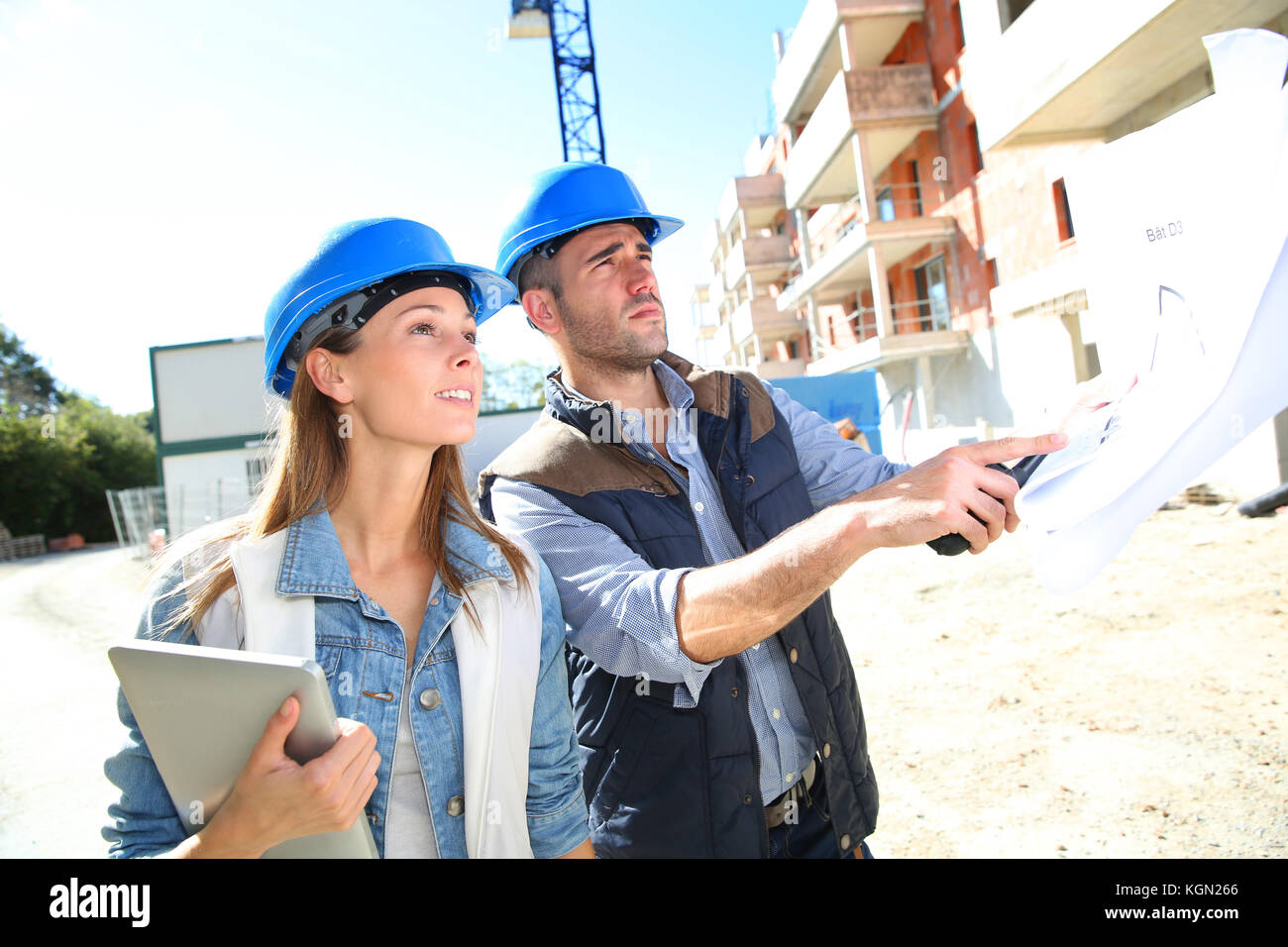 инженер строитель. высшее инженер строитель. каска строителя. высшее инженер строитель. строитель прораб.