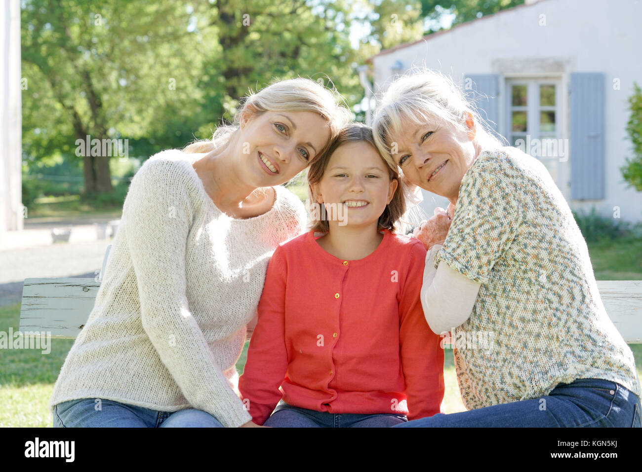 Intergeneration hi-res stock photography and images - Alamy