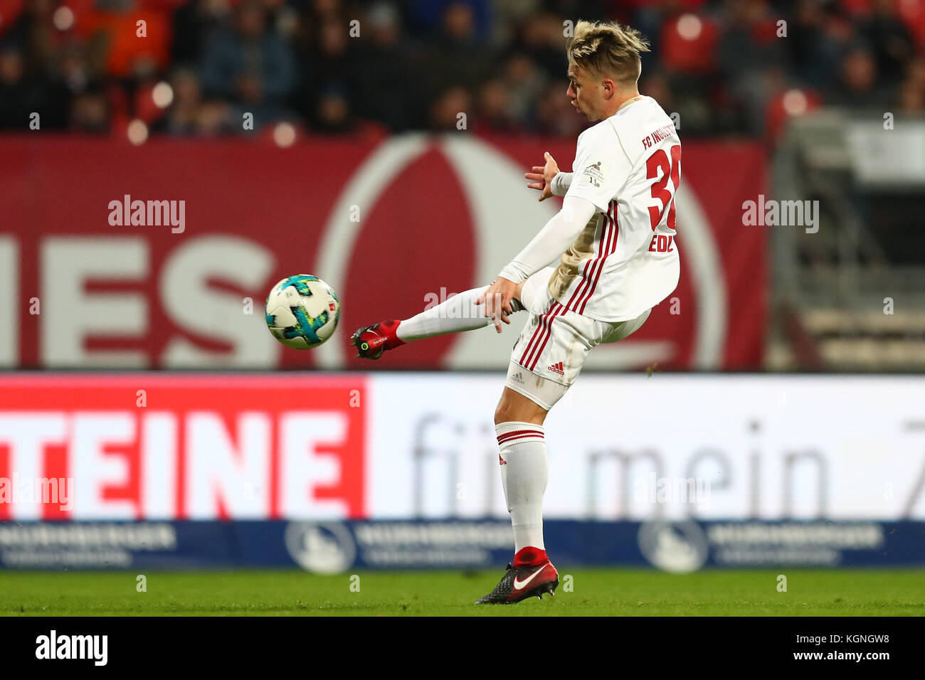 Nuremberg, Germany. 06th Nov, 2017. Ingolstadt's Thomas Pledl in action