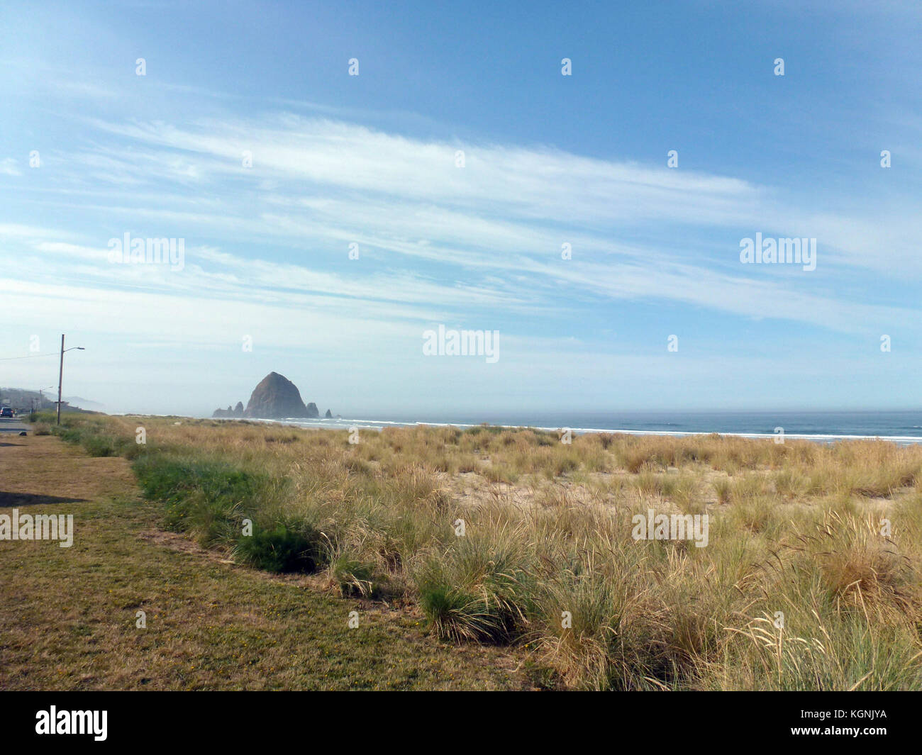Cannon Beach, USA. 3rd Sep, 2017. View of the Haystack Rock at the ...