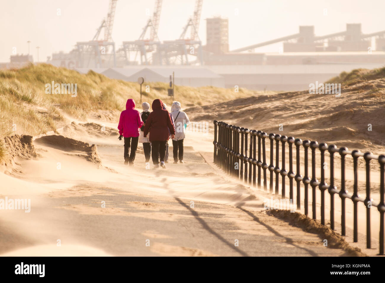Crosby, Merseyside. UK Weather. 10th November, 2017 Cold & windy day