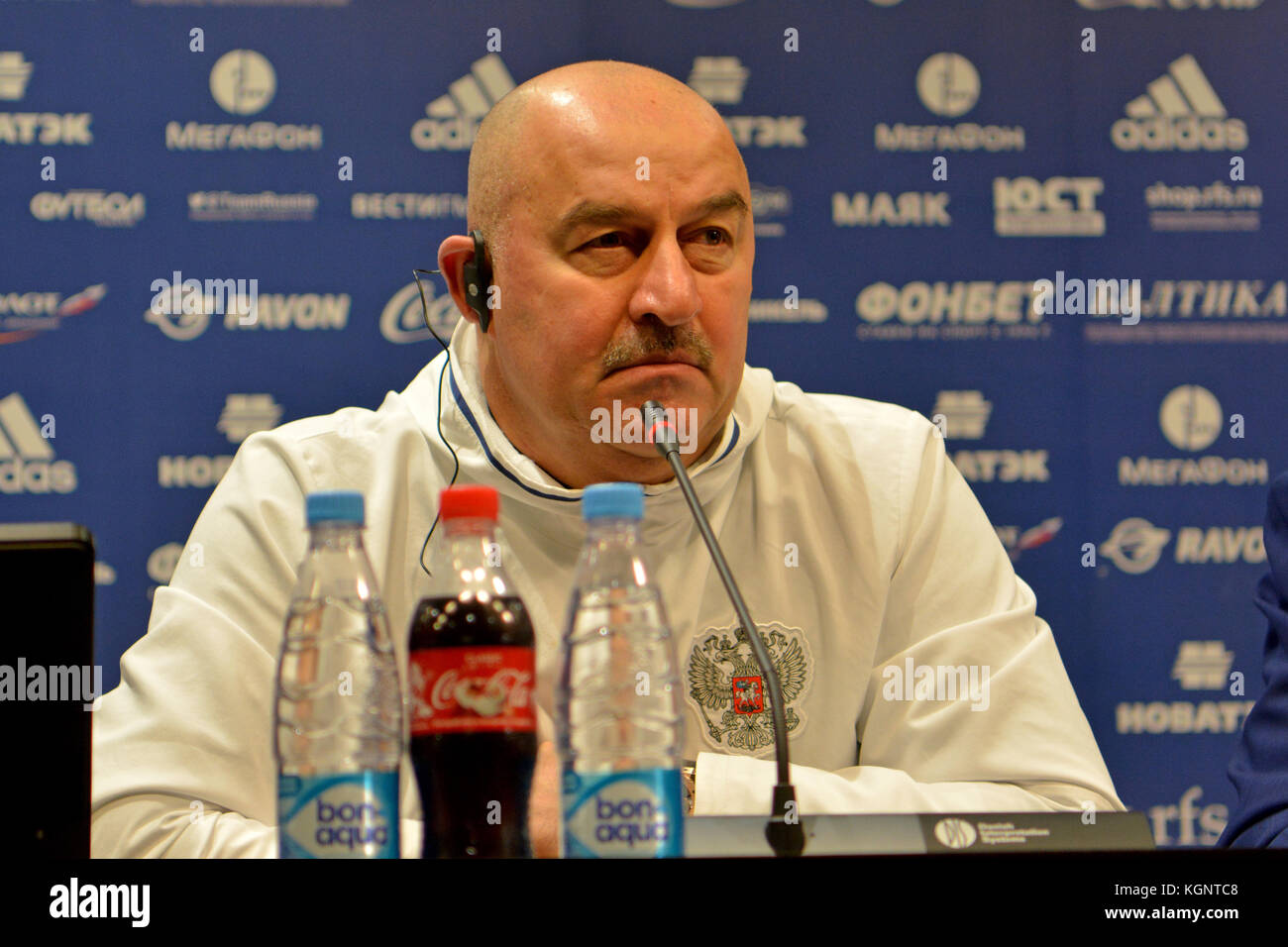 Moscow, Russia. 10th Nov, 2017. Russian national football team coach Stanislav Cherchesov at a press conference ahead of international test match against Argentina at Luzhniki stadium in Moscow. Credit: Alizada Studios/Alamy Live News Stock Photo