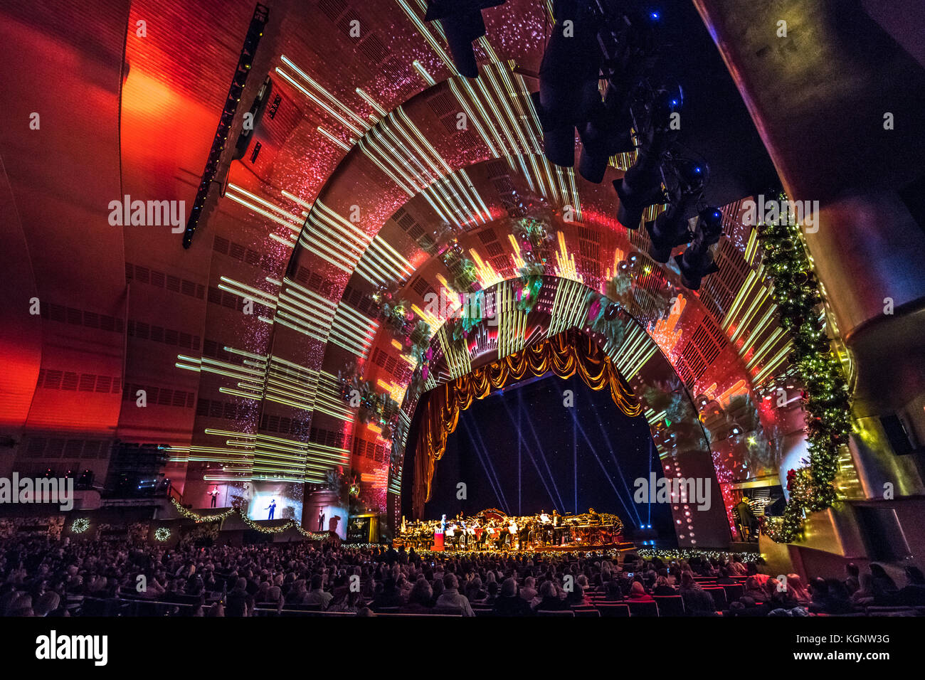 New York, USA, 10 Nov 2017. Opening day of the 2017 Christmas Spectacular  show at New York's Radio City Music Hall starring the Radio City Rockettes.  Photo by Enrique Shore/Alamy Live News