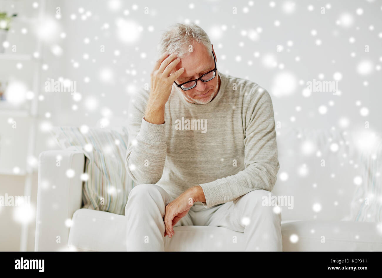 senior man suffering from headache at home Stock Photo - Alamy