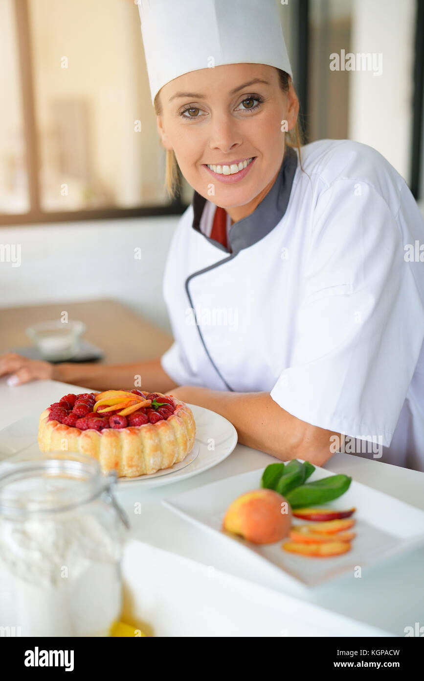 Pastry chef cooking homemade cake hi-res stock photography and images ...