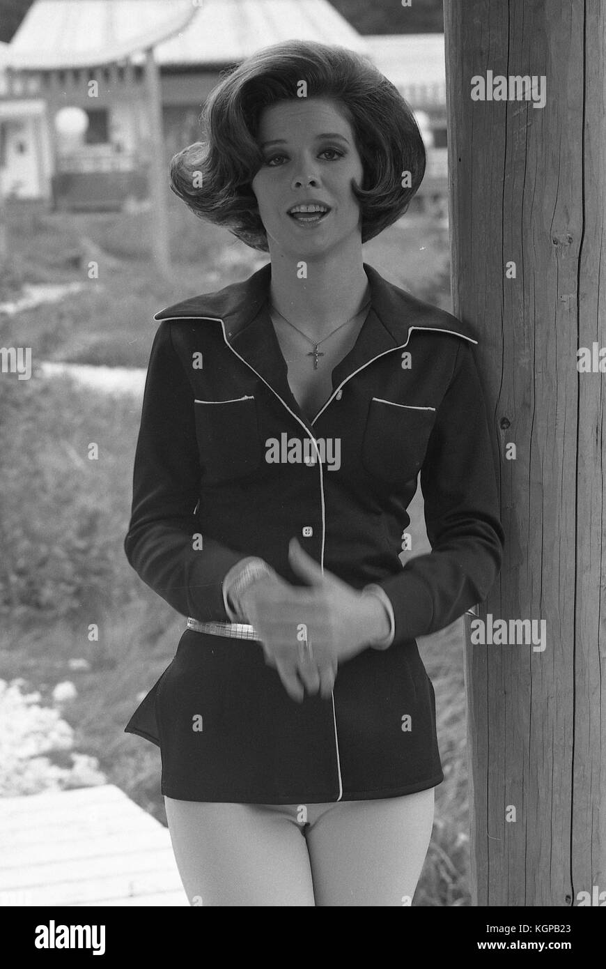 The Man Who Fell To Earth 1976 Candy Clark Stock Photo Alamy