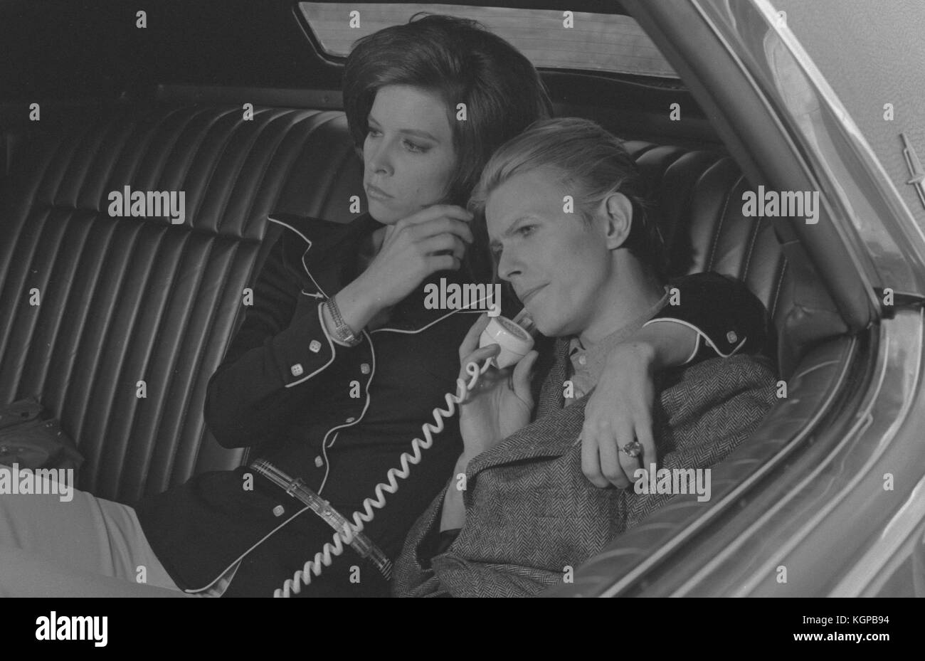 The Man who Fell to Earth (1976) , David Bowie , Candy Clark Stock