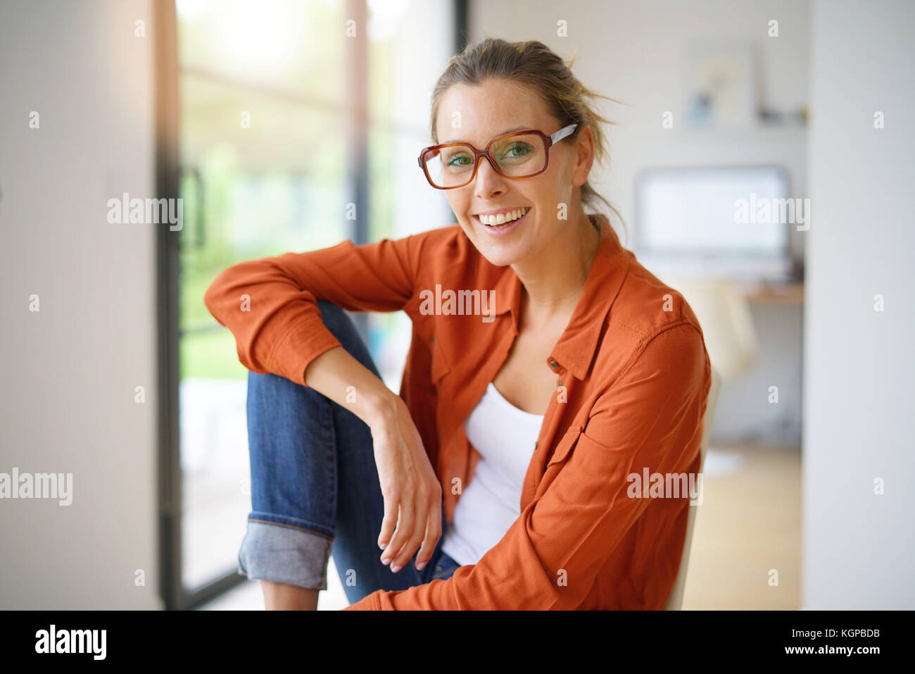 Modern eyewear hi-res stock photography and images - Page 2 - Alamy