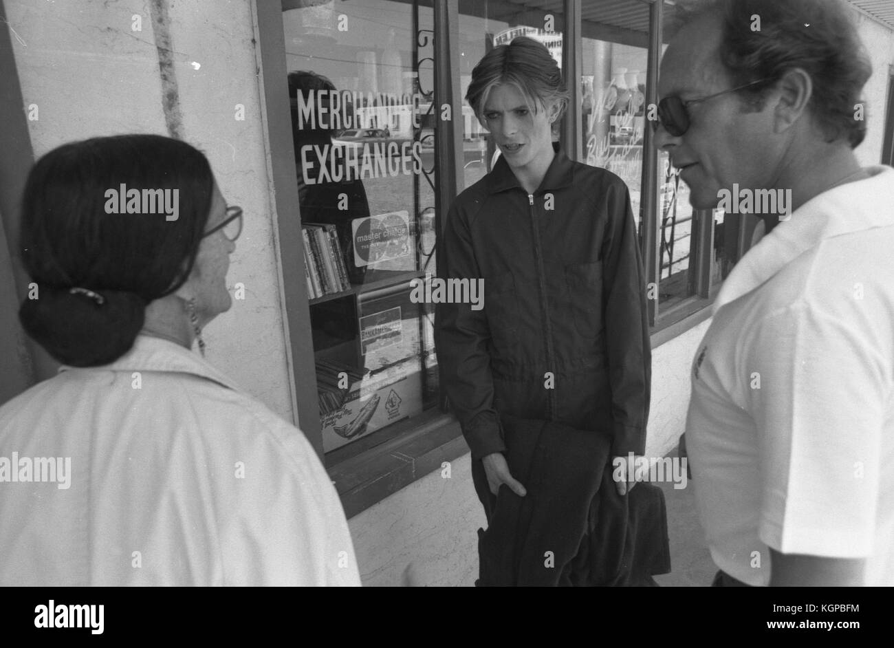 The Man who Fell to Earth (1976) David Bowie Film Director Nicolas The Man who Fell to Earth (1976) David Bowie Film Director Nicolas