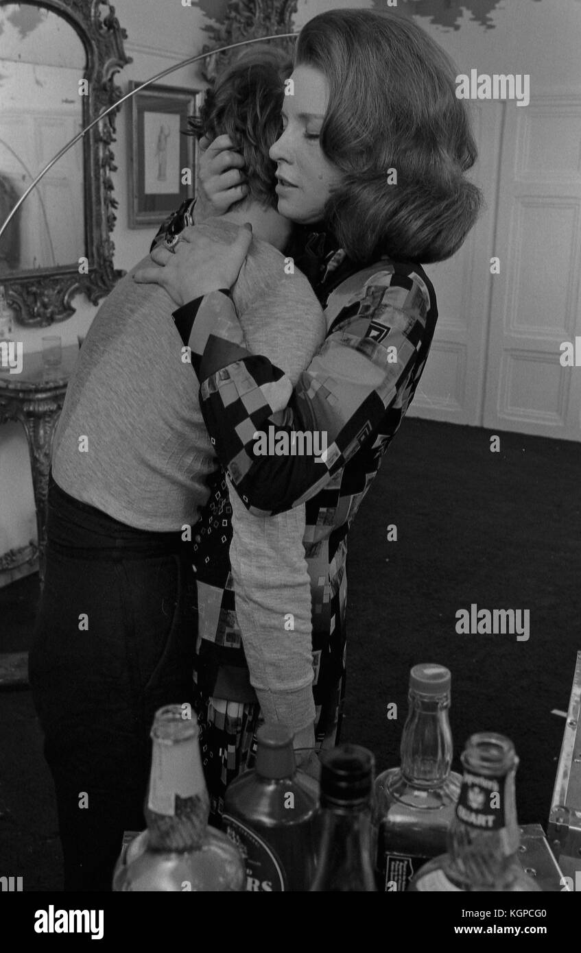 The Man who Fell to Earth (1976) , David Bowie , Candy Clark Stock