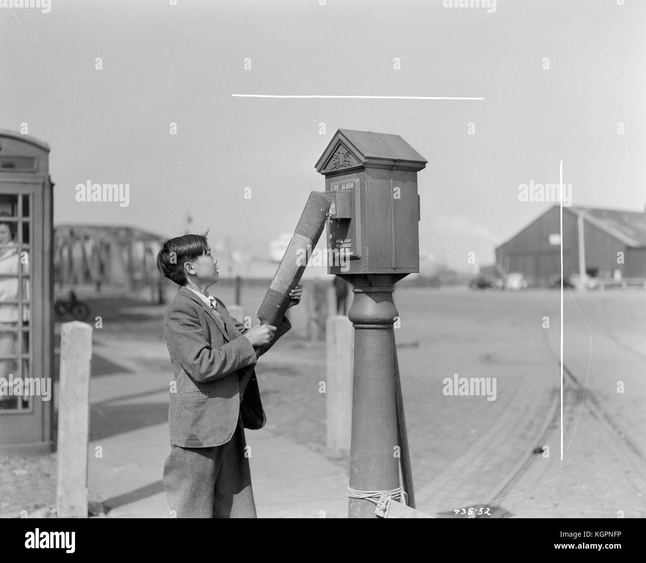 The Magnet (1950)  , Geoffrey Yin Stock Photo