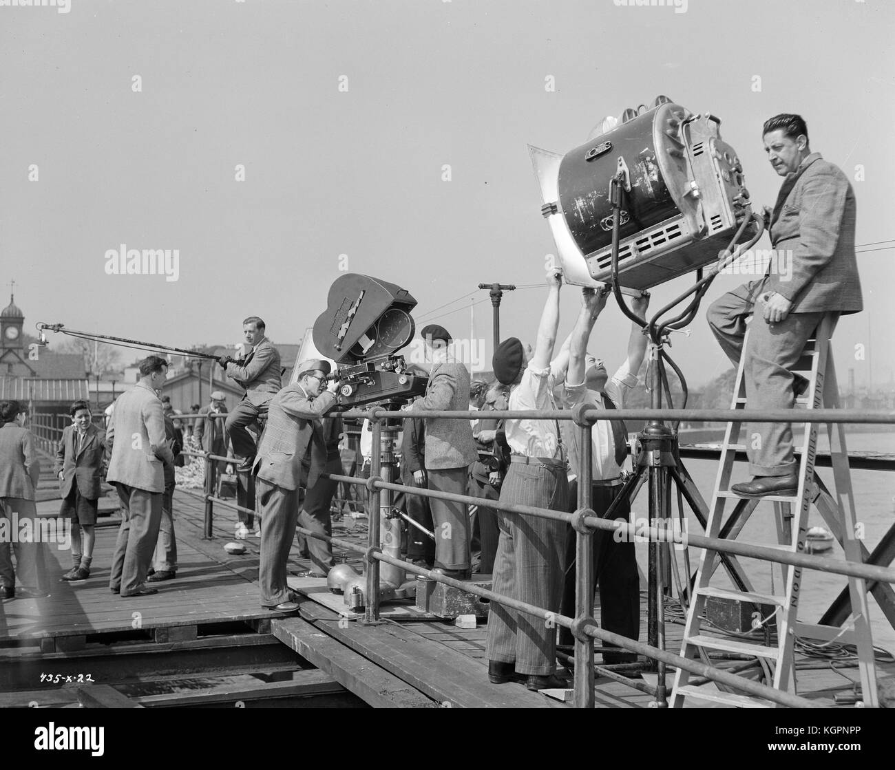 The Magnet (1950 Stock Photo - Alamy