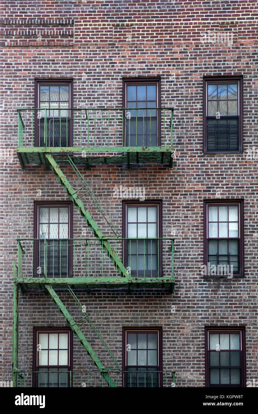 Apartment Building Exterior Steps Stock Photos & Apartment Building ...