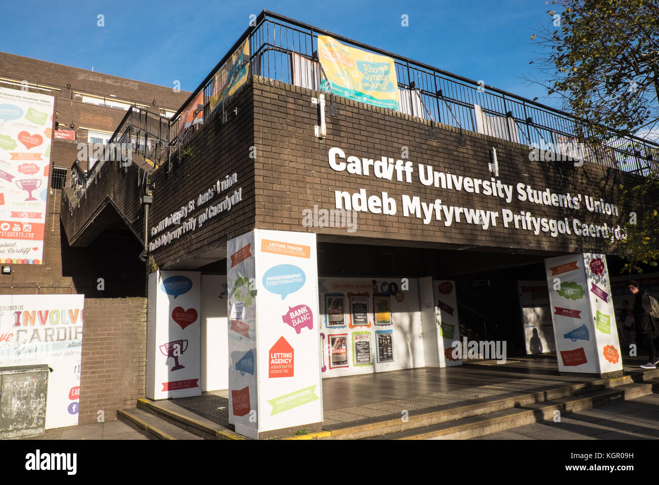 Cardiff university and students hires stock photography and images Alamy