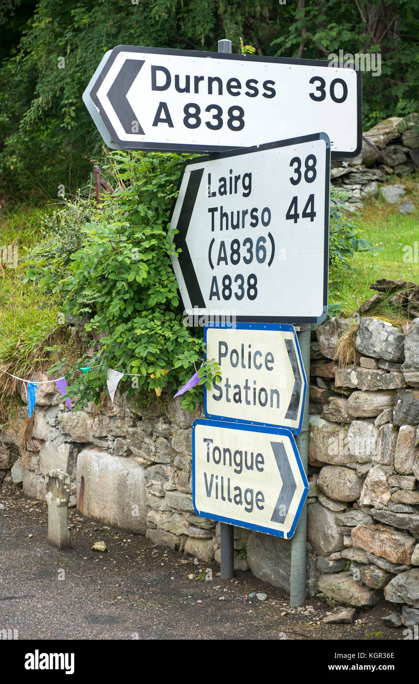 Road sign scottish village hi res stock photography and images Alamy