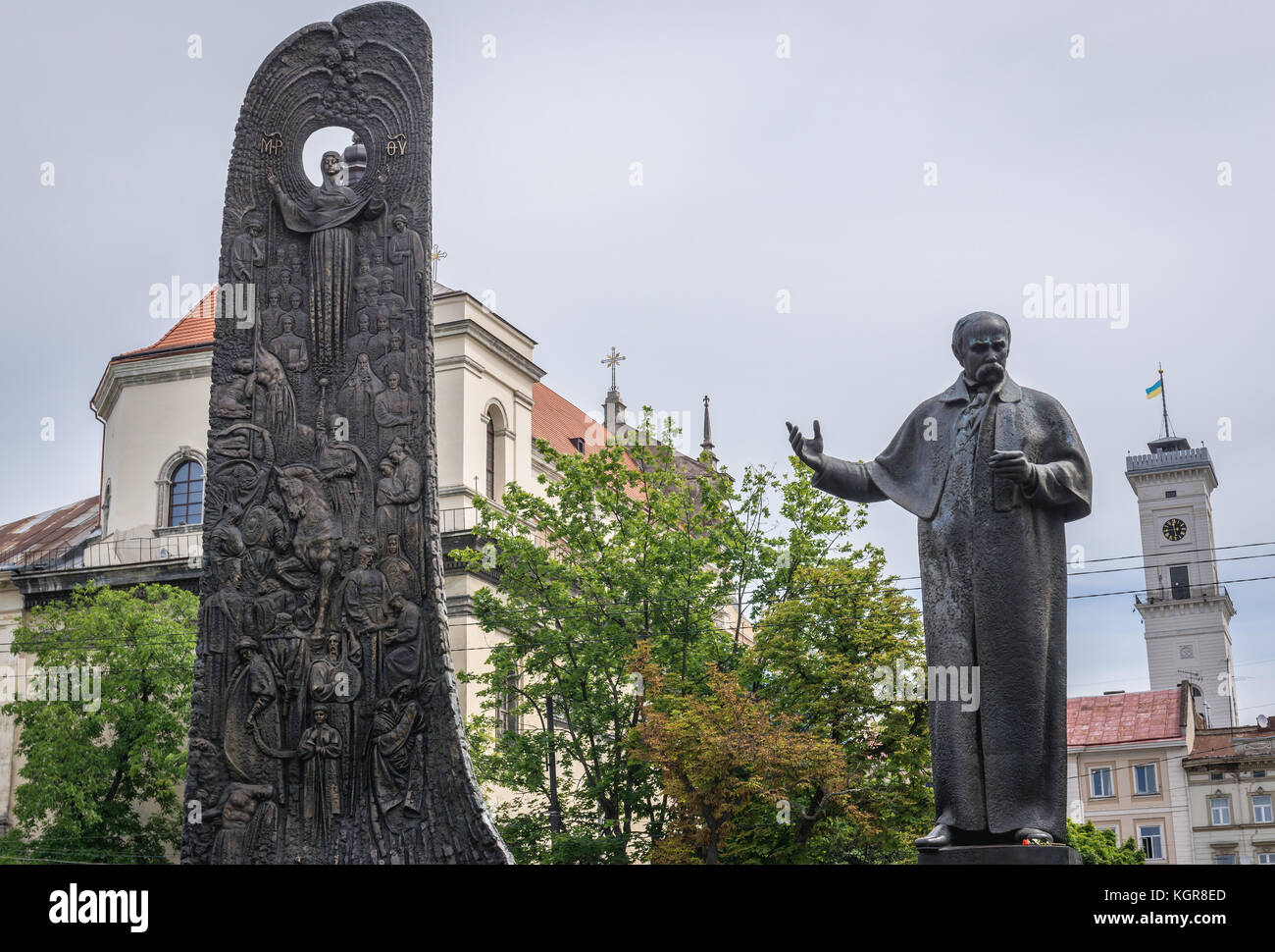 Monument of Taras Shevchenko on a Freedom Avenue in Lviv city, largest city in western Ukraine Stock Photo
