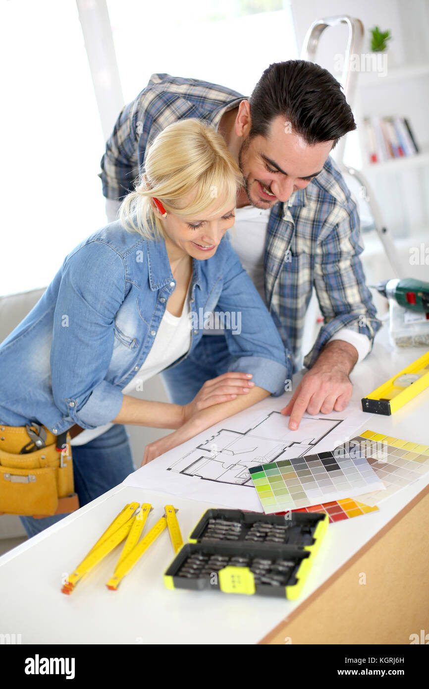 Designing chart hi-res stock photography and images - Alamy