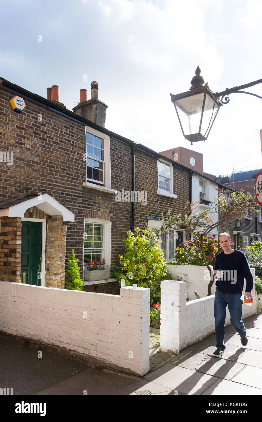 Terraced cottages, Waterloo Place, Richmond, London Borough of Richmond