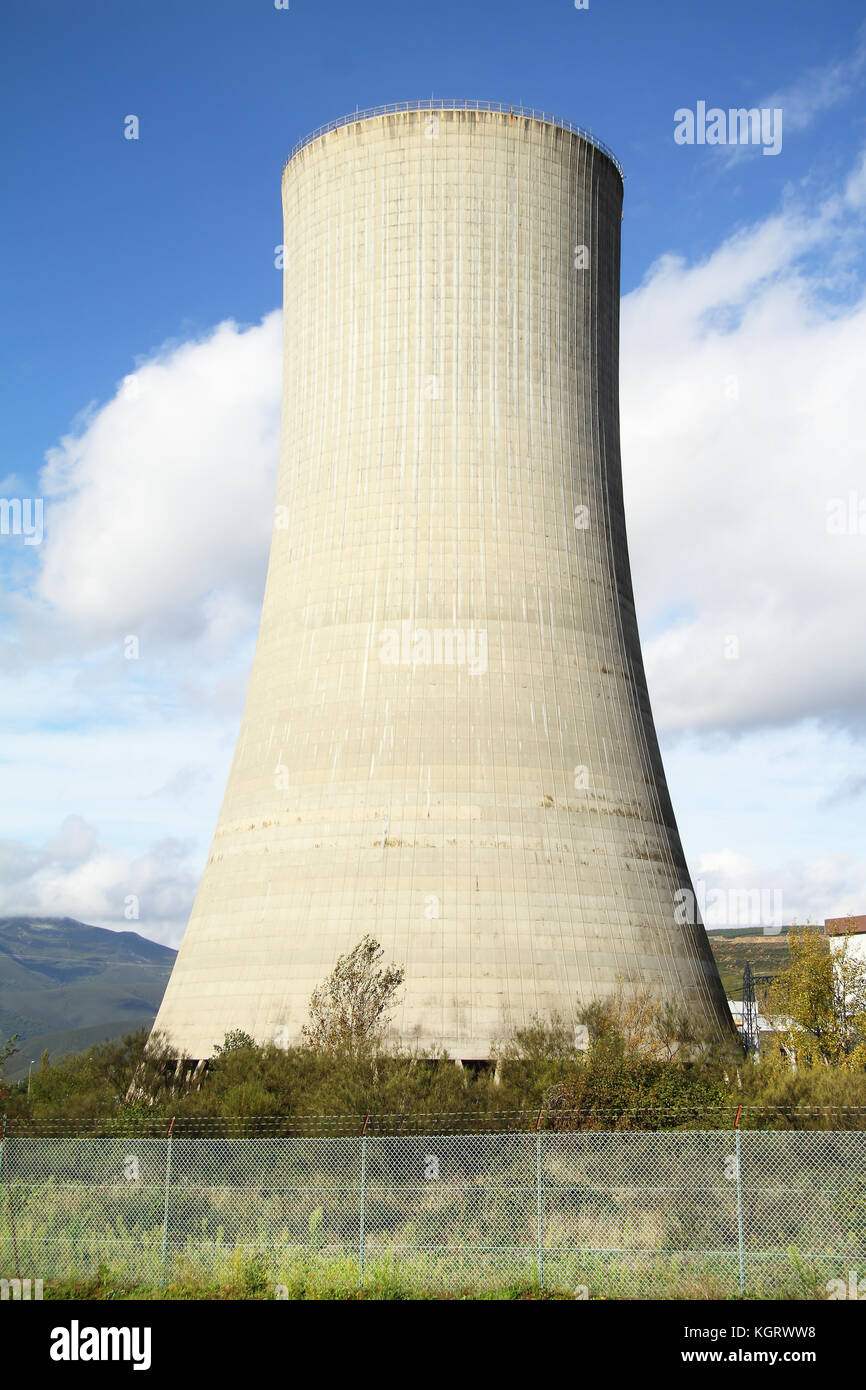 Cooling tower towers landscape hi-res stock photography and images - Alamy