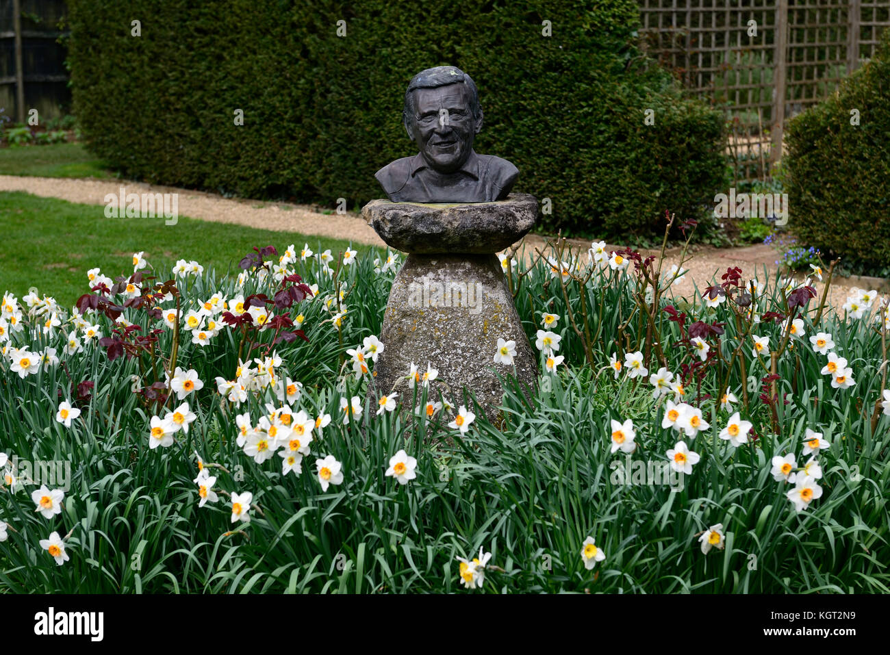 Barnsdale Gardens Spring Narcissus Barrett Browning Geoff Stock