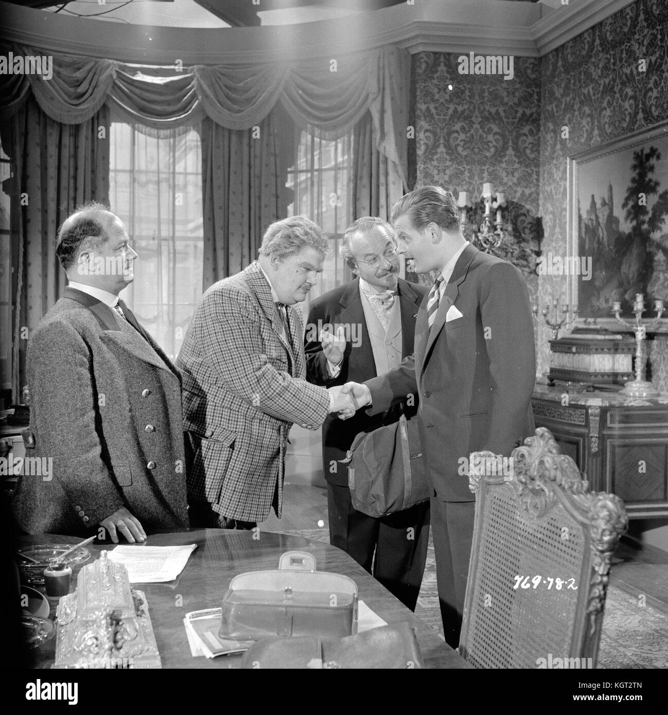 Who Done It (1956) , David Kossof, Denis Shaw, Benny, Hill Stock Photo