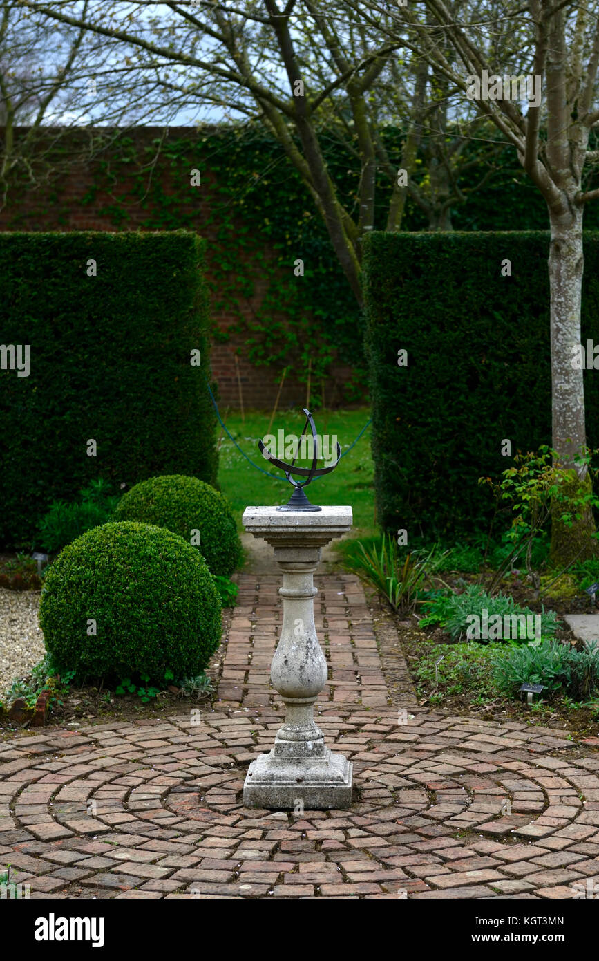 sundial, garden feature, garden, gardens, design, time, gardening, RM