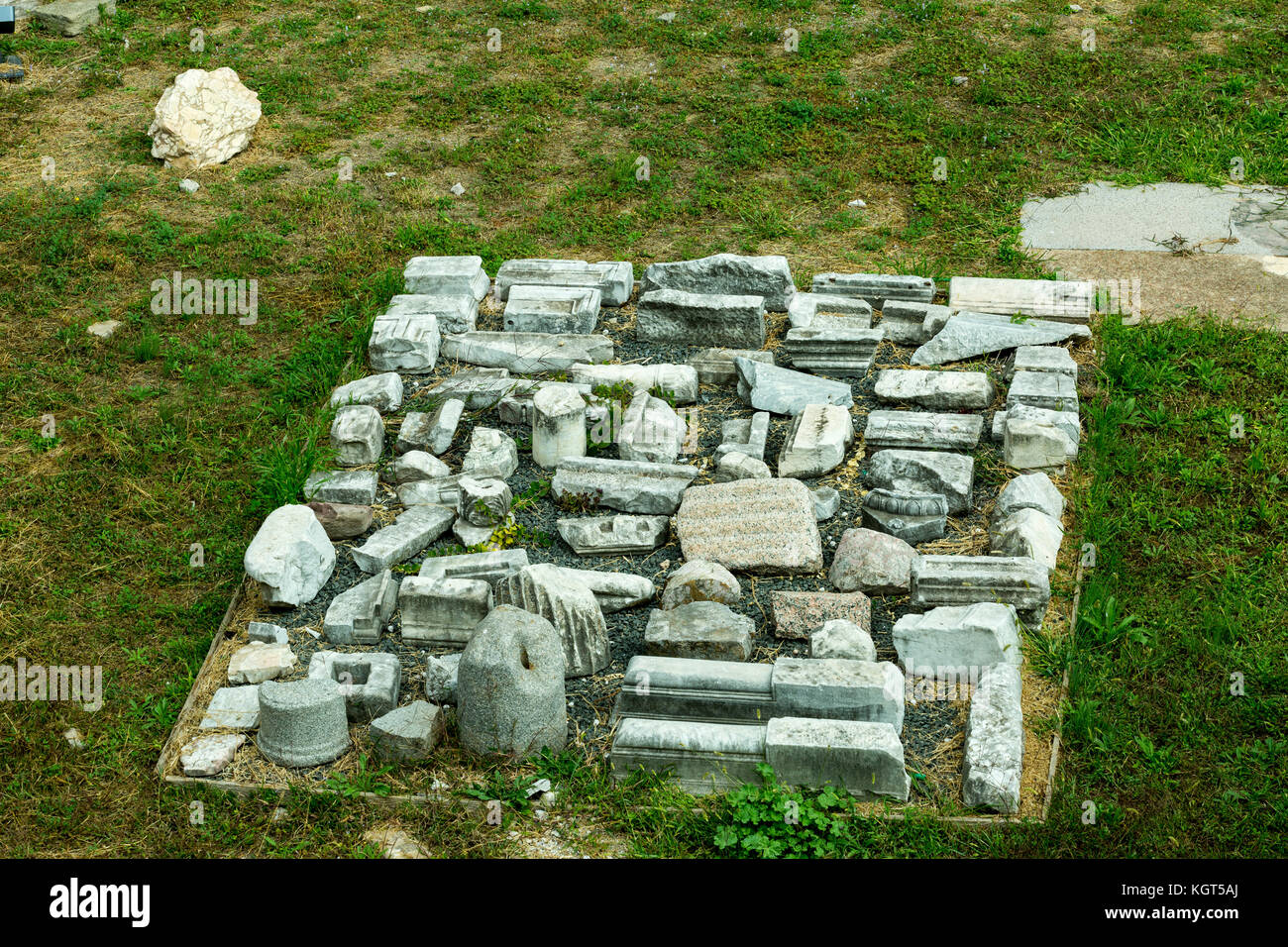 Random grouping of stone fragments from Roman ruins Stock Photo Alamy