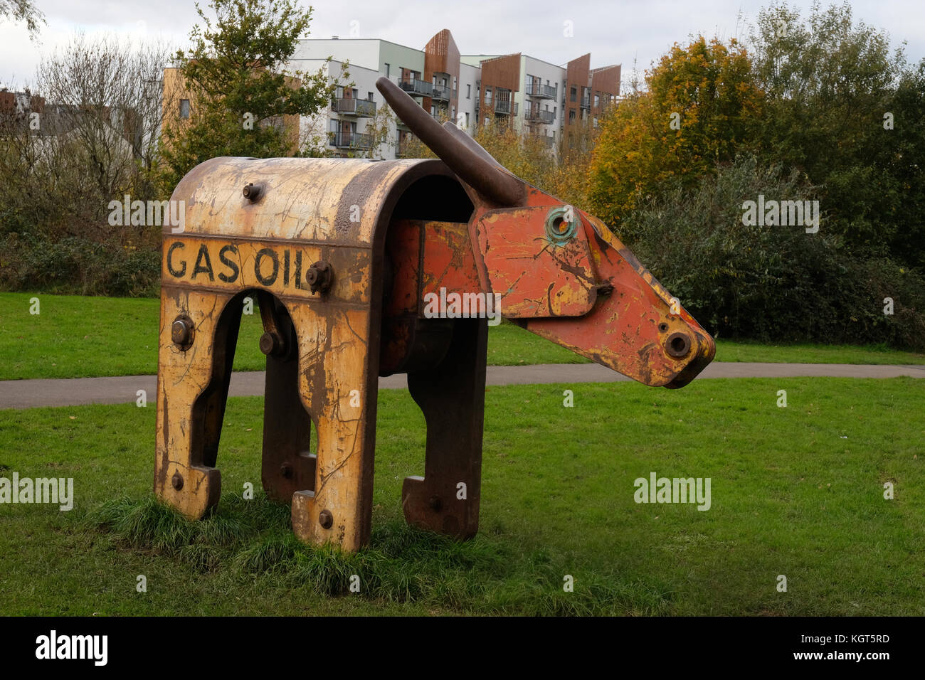 November 2017 - Mule art in Portishead, statue using heavy engineering ...