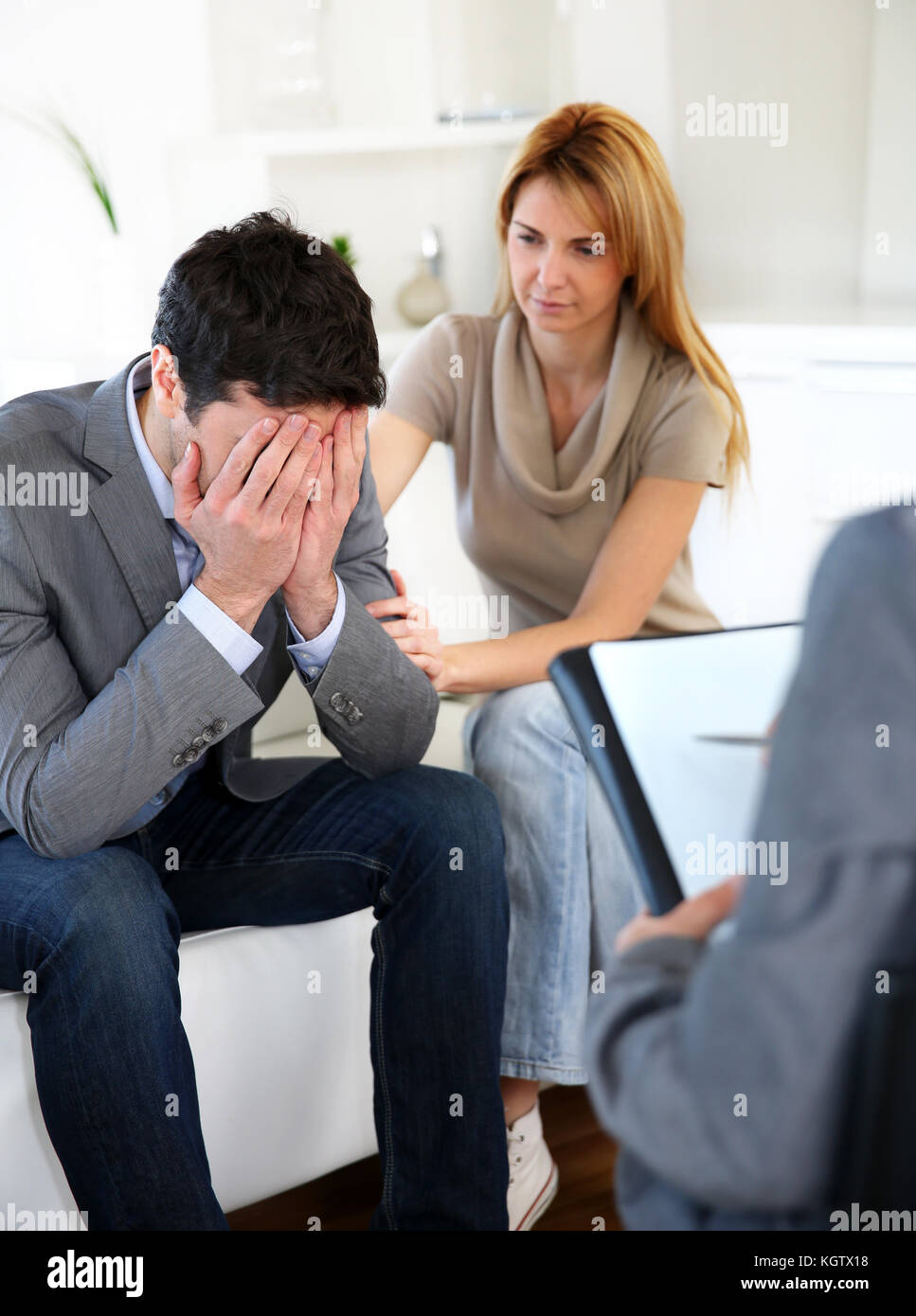 Couple visiting therapist for assistance Stock Photo Alamy