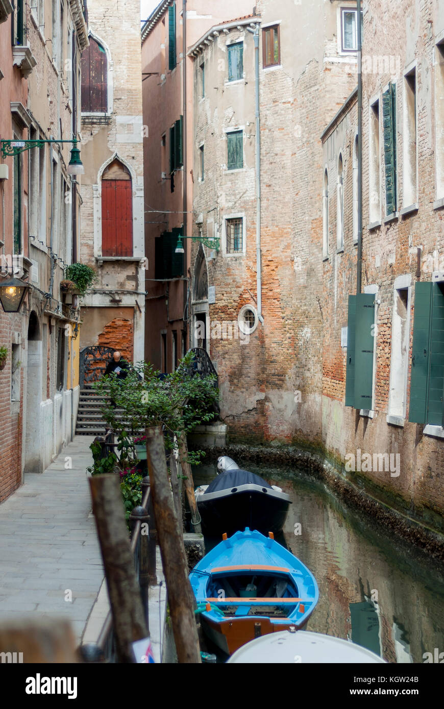 Venezia calli hi-res stock photography and images - Alamy