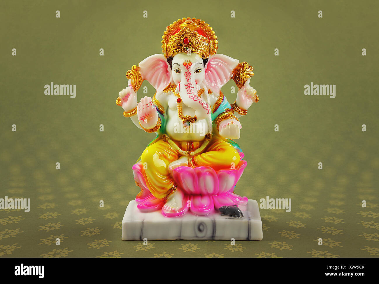 Hindu God Ganesha Statue Stock Photo Alamy