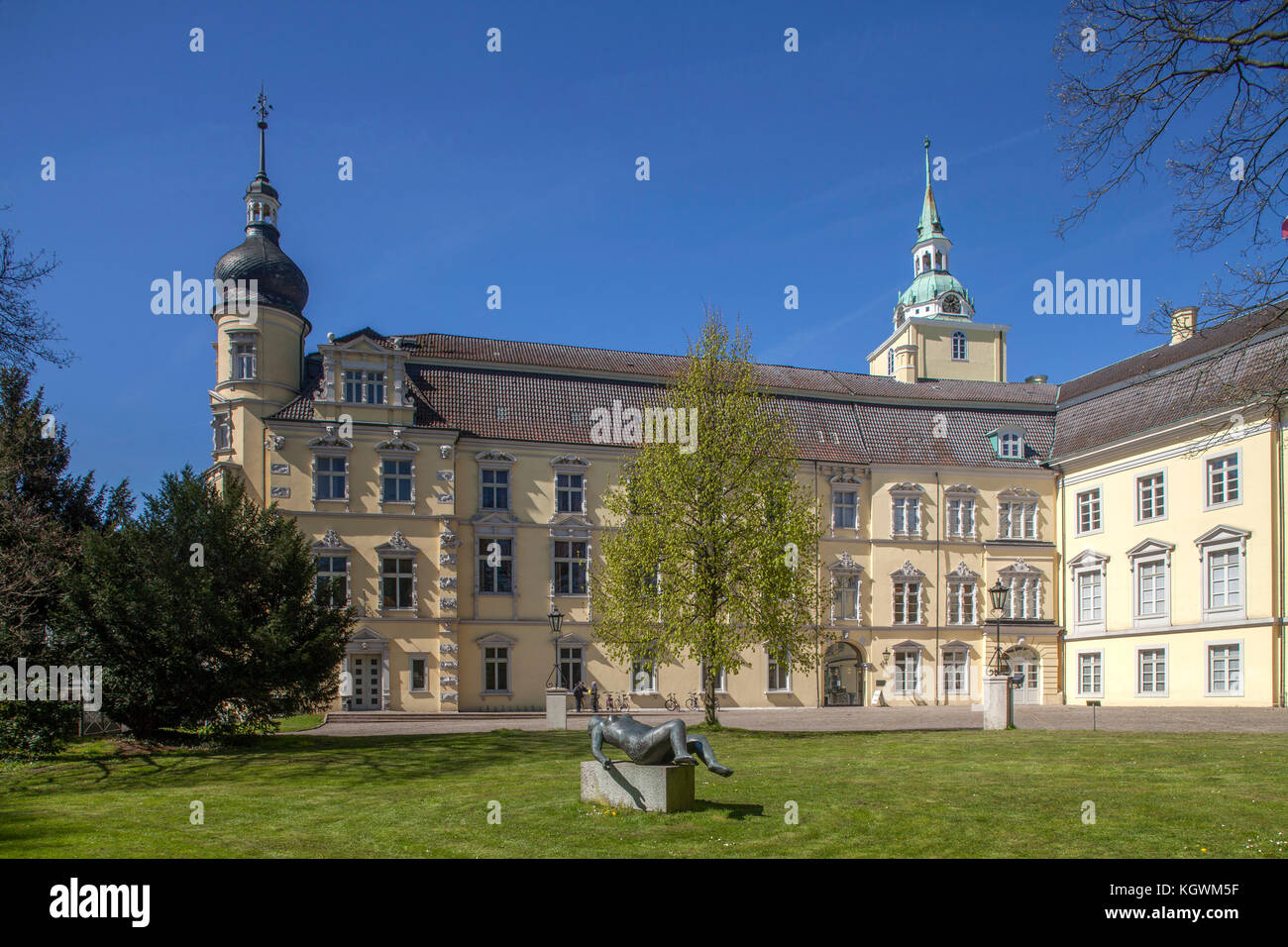 Oldenburg Castle, Oldenburg in Oldenburg, Germany   I Oldenburger Schloss, Museum für Kunst und Kulturgeschichte, Oldenburg in Oldenburg, Niedersachse Stock Photo