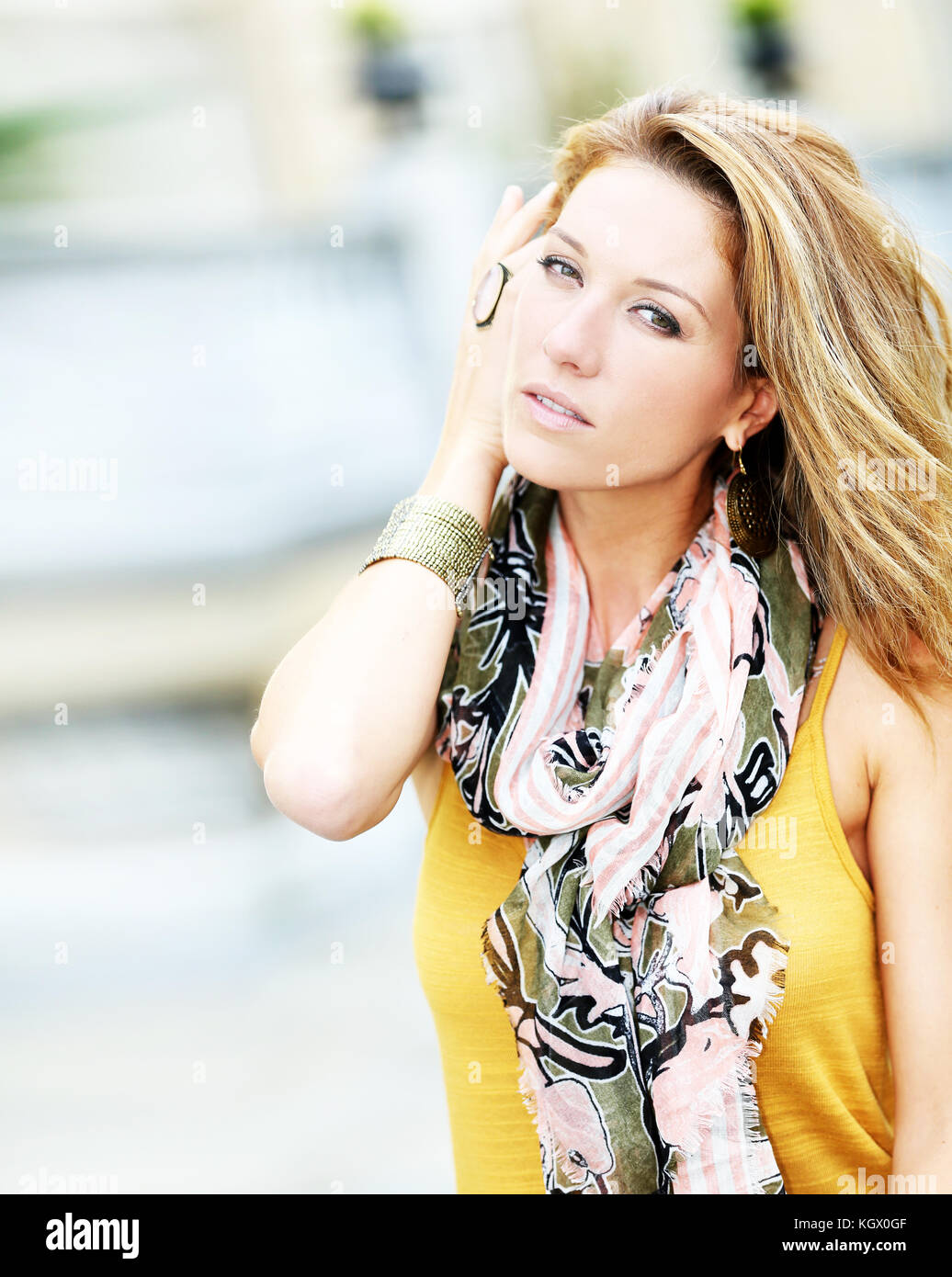 Portrait of beautiful smiling woman, fashion model Stock Photo - Alamy