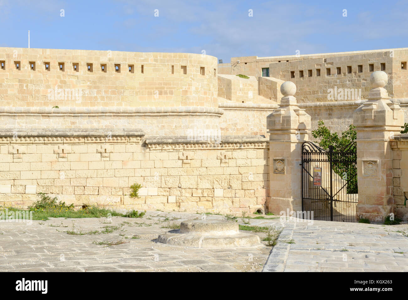 Fort Saint Elmo at La Valletta on Malta Stock Photo Alamy