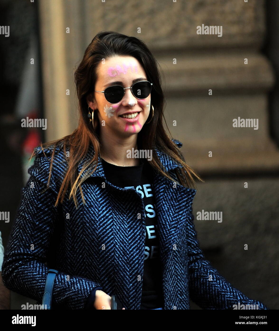 Aurora Ramazzotti leaves the restaurant after celebrating Sole