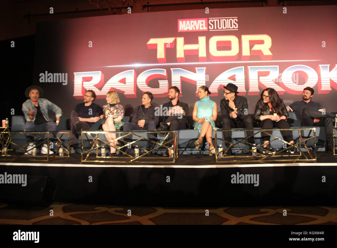 Thor: Ragnarok  Cate Blanchett, Jeff Goldblum, Karl Urban e Tessa