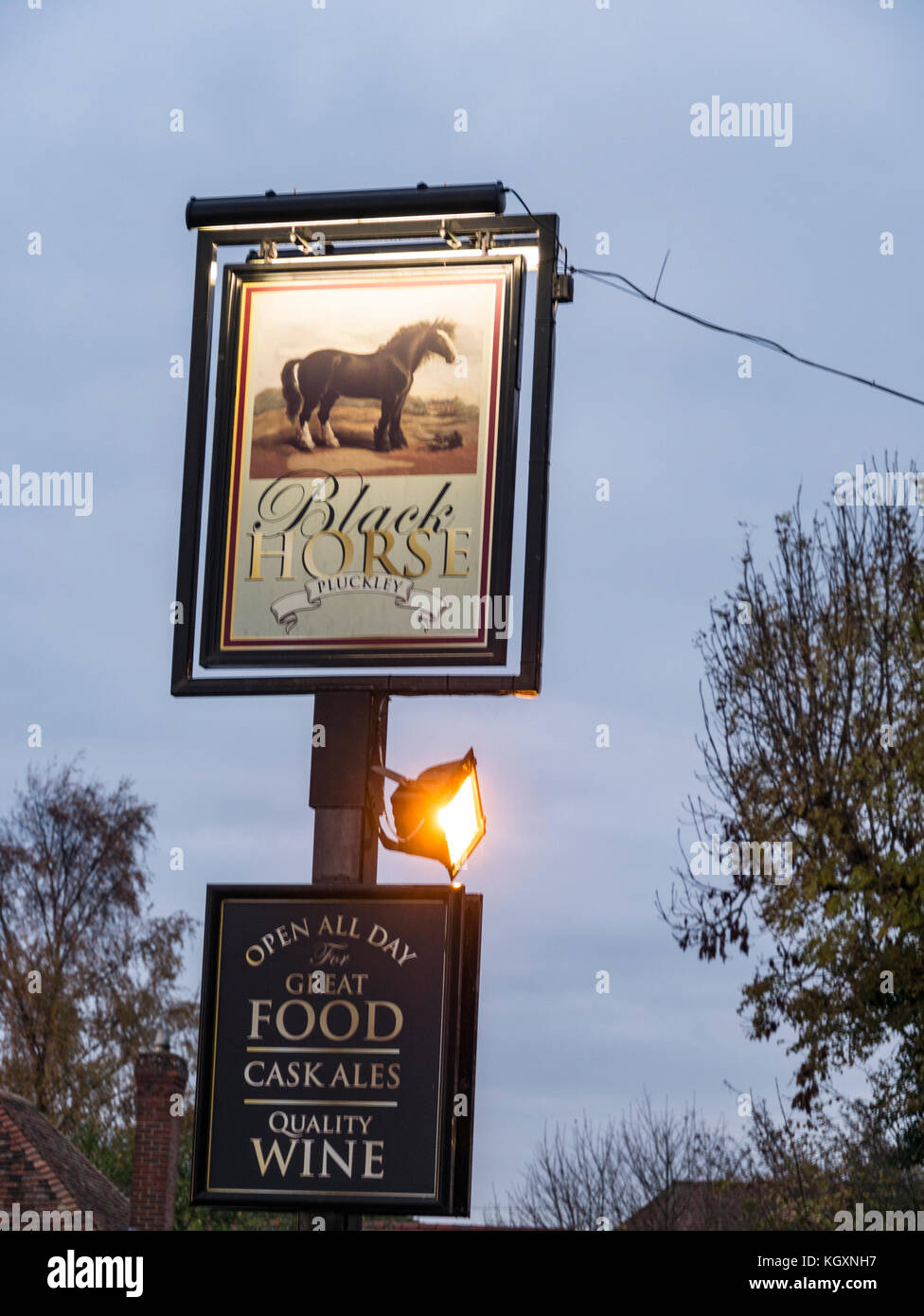 The black horse public house, Pluckley, Kent, UK Stock Photo Alamy