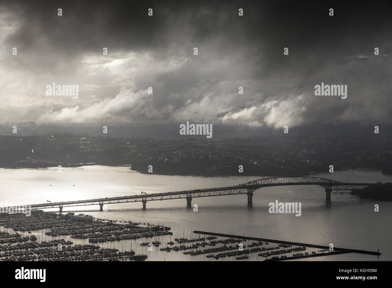 Auckland Harbour Bridge seen from the Skytower Stock Photo