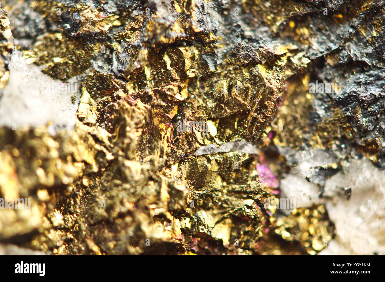 Golden background. Gold natural mineral. Macro photo of the precious ...