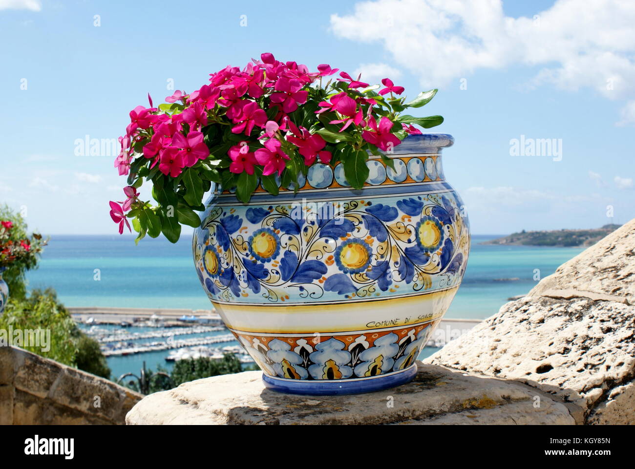 Sicilian ceramic hires stock photography and images Alamy