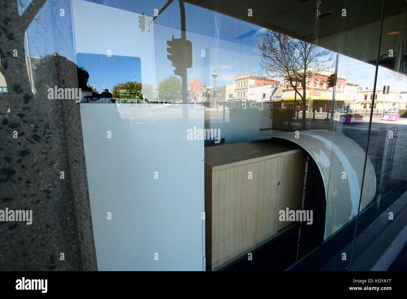 Breaking News Suffolk Faces Major Retail Collapse - jojw7kf