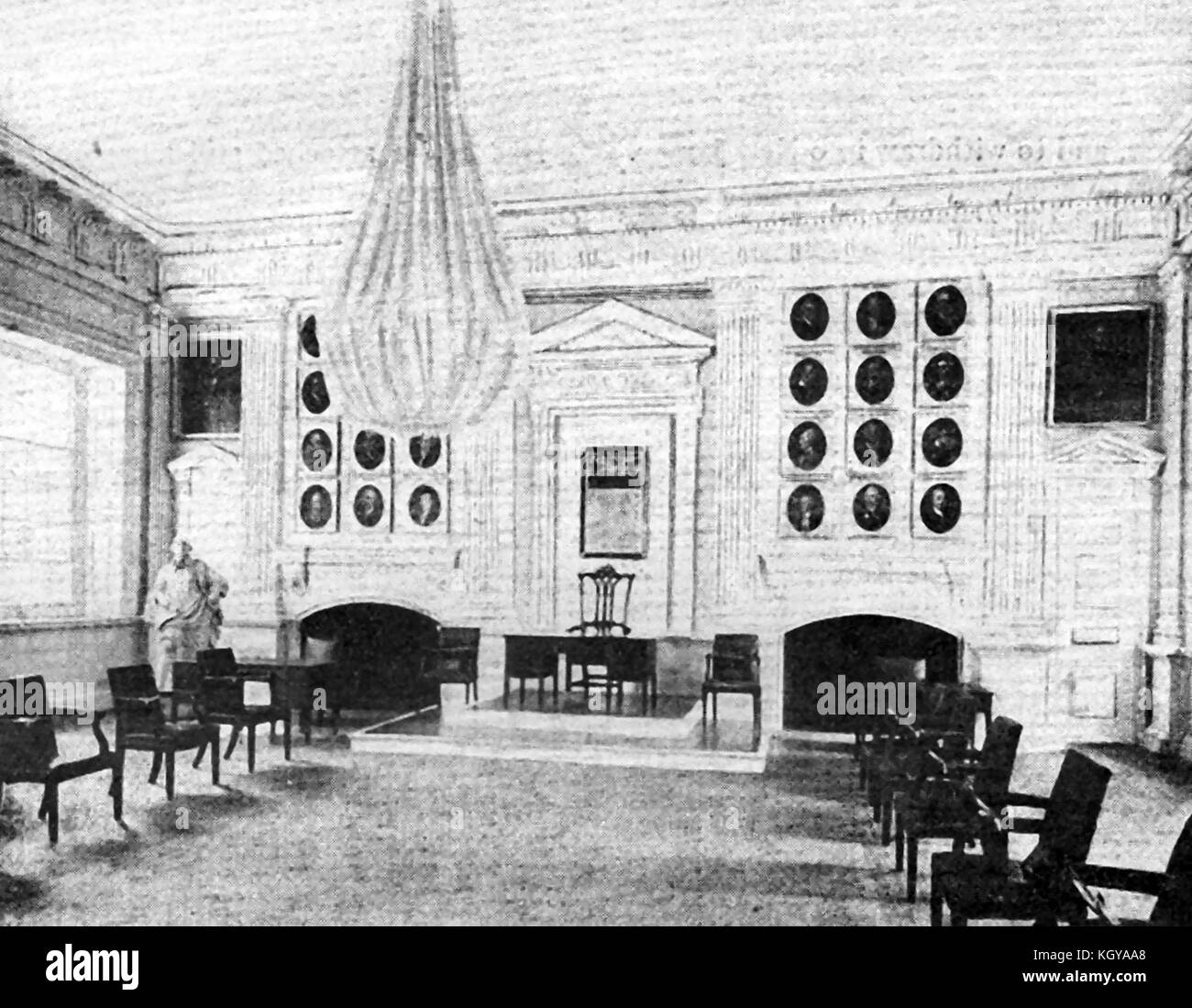 Independence Hall USA in 1909 where the declaration of independence was signed (pictures of signatories on wall) Stock Photo