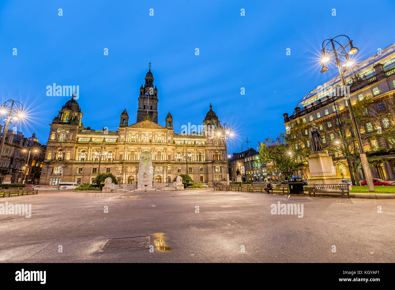 George Square in Glasgow at Night Stock Photo