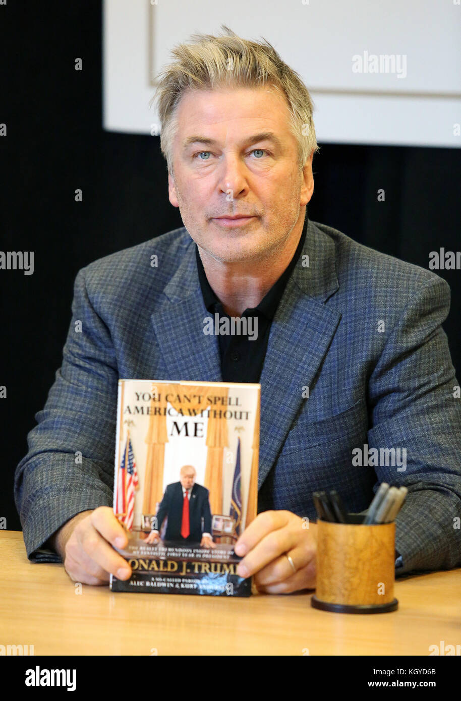 Princeton, NJ, USA. 10th Nov, 2017. Alec Baldwin and Kurt Andersen pictured at Barnes and Noble for a book signing event for the new book, You Can't Spell America Without Me in Princeton, New Jersey on November 10, 2017 Credit: Star Shooter/Media Punch/Alamy Live News Stock Photo