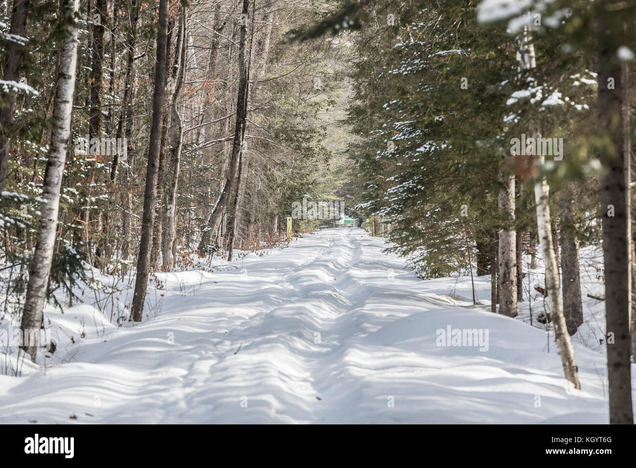 Trails of winter ice hi-res stock photography and images - Alamy