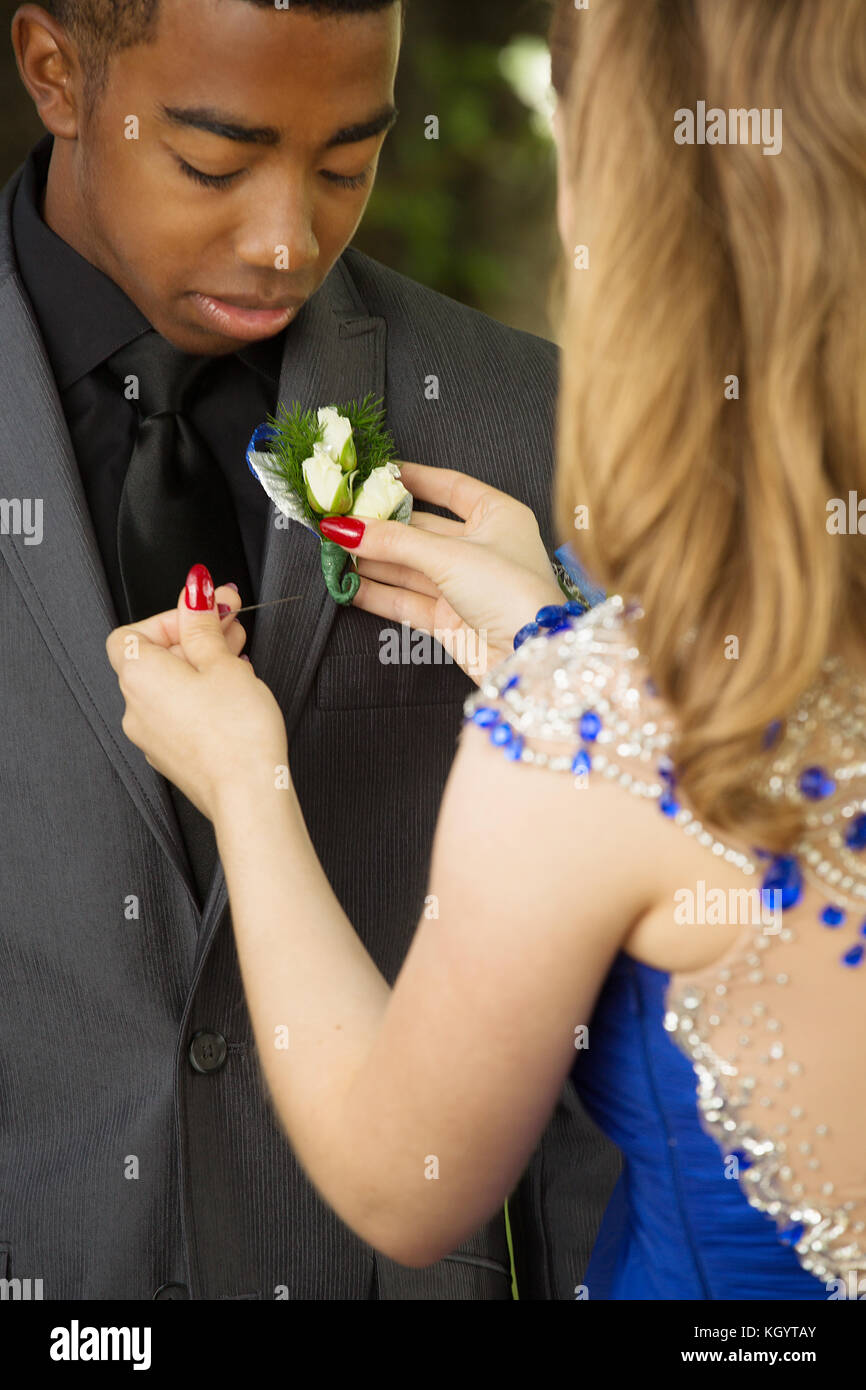 Boy Man GIVING CORSAGE Girl Teen Prom Co, Stock Video