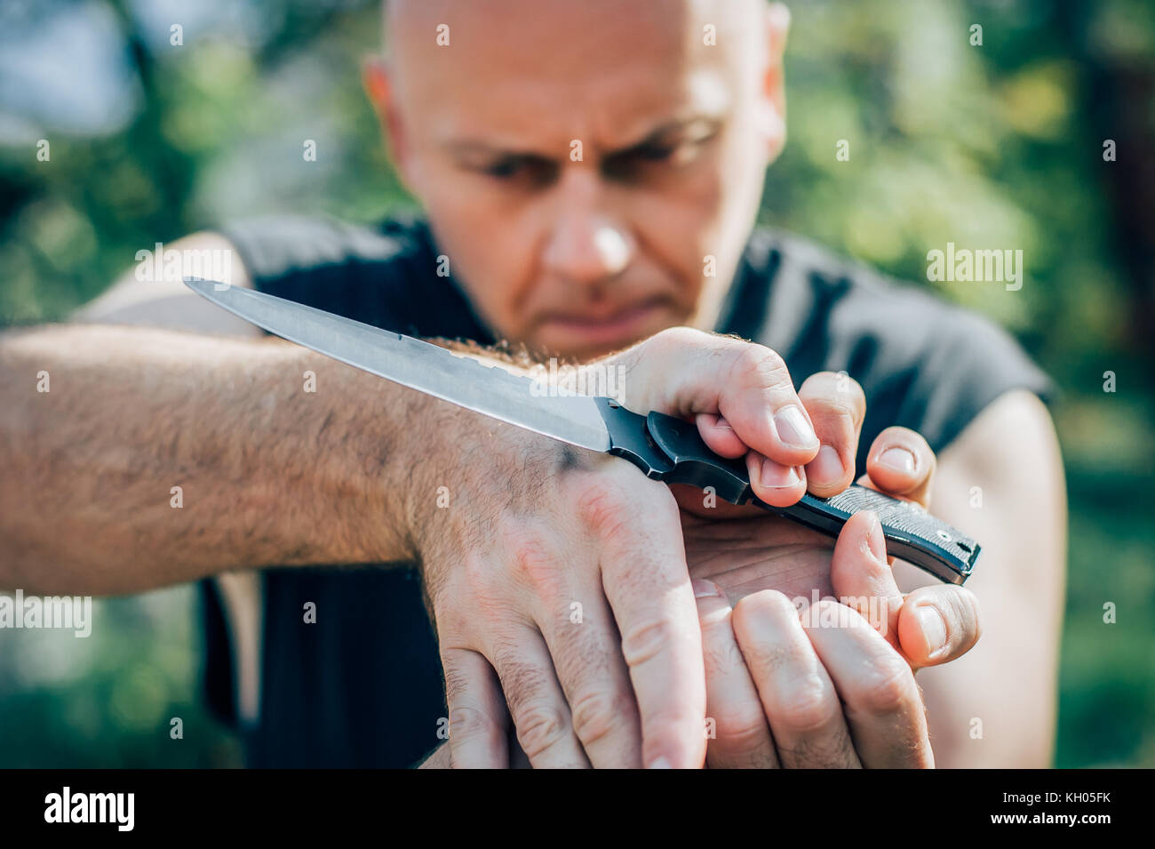 Kapap Instructor Demonstrates Martial Arts Self Defense Knife Attack Disarming Technique Against Threat And Knife Attack Weapon Retention And Disarm Stock Photo Alamy Kapap Instructor Demonstrates Martial Arts Self Defense Knife Attack Disarming Technique Against Threat And Knife Attack Weapon Retention And Disarm Stock Photo Alamy